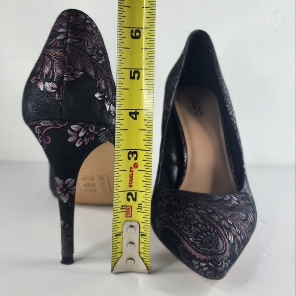 ALDO Black Pointed Floral Heels. - Picture 5 of 10